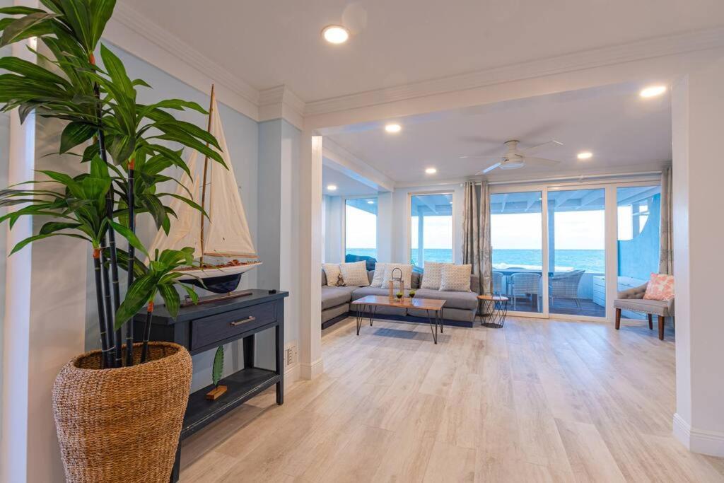 Willa Harbour Mews - Oceanfront Townhouse Nassau Zewnętrze zdjęcie